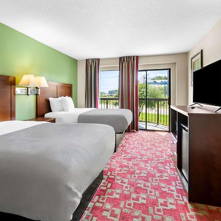 Quality Inn Selma - Smithfield Exteriör bild