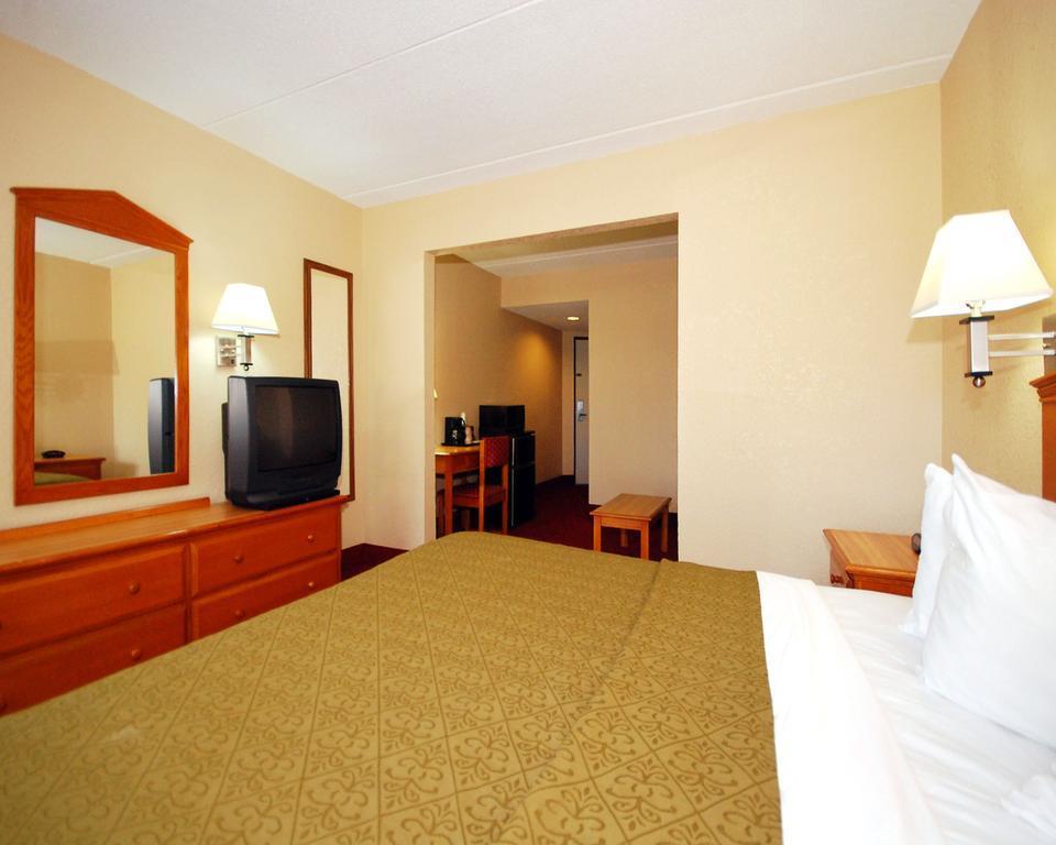 Quality Inn Selma - Smithfield Exteriör bild